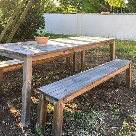 Bernache, Maison Bord De Semesterbostad *